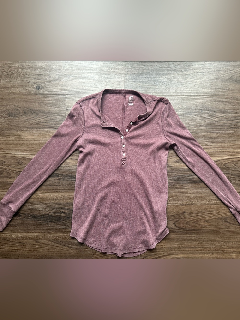 Aerie Size S Long Sleeve Henley Top in Maroon